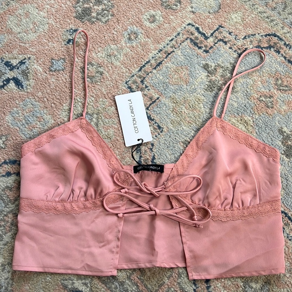 NWT Pink, size L.